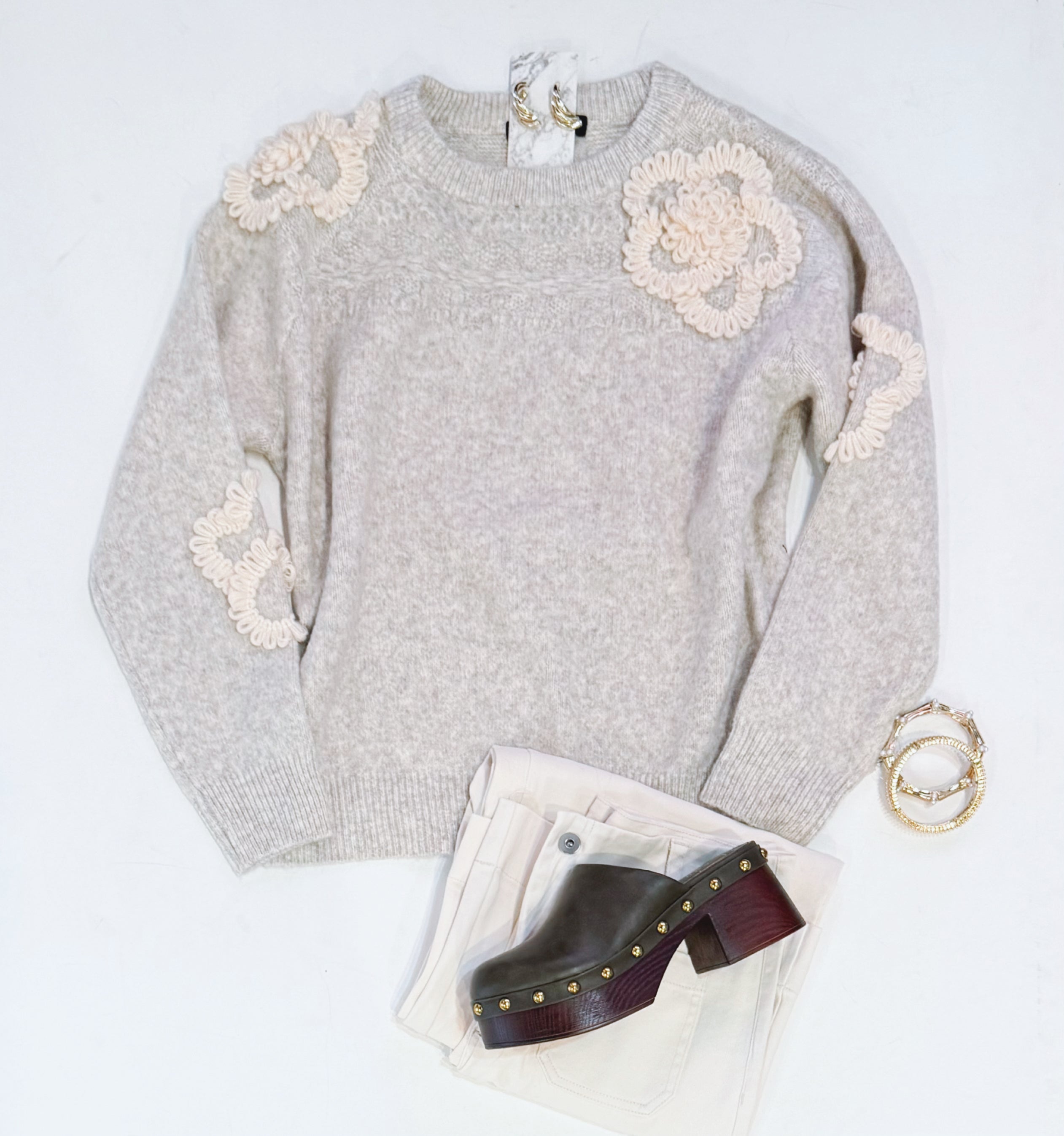 FLORAL POP WINTER SWEATER