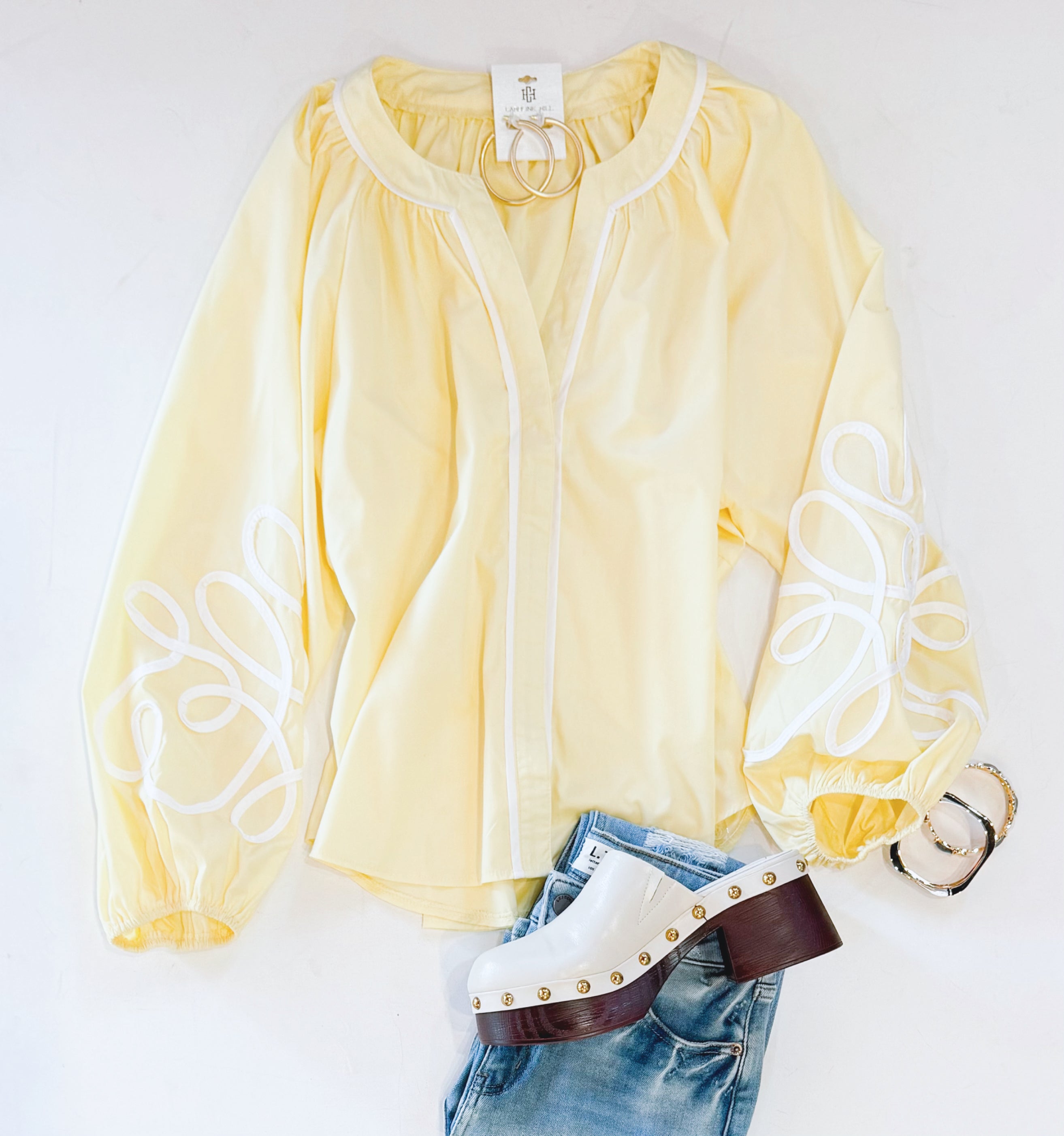 SUNSHINE EMBROIDERED TOP