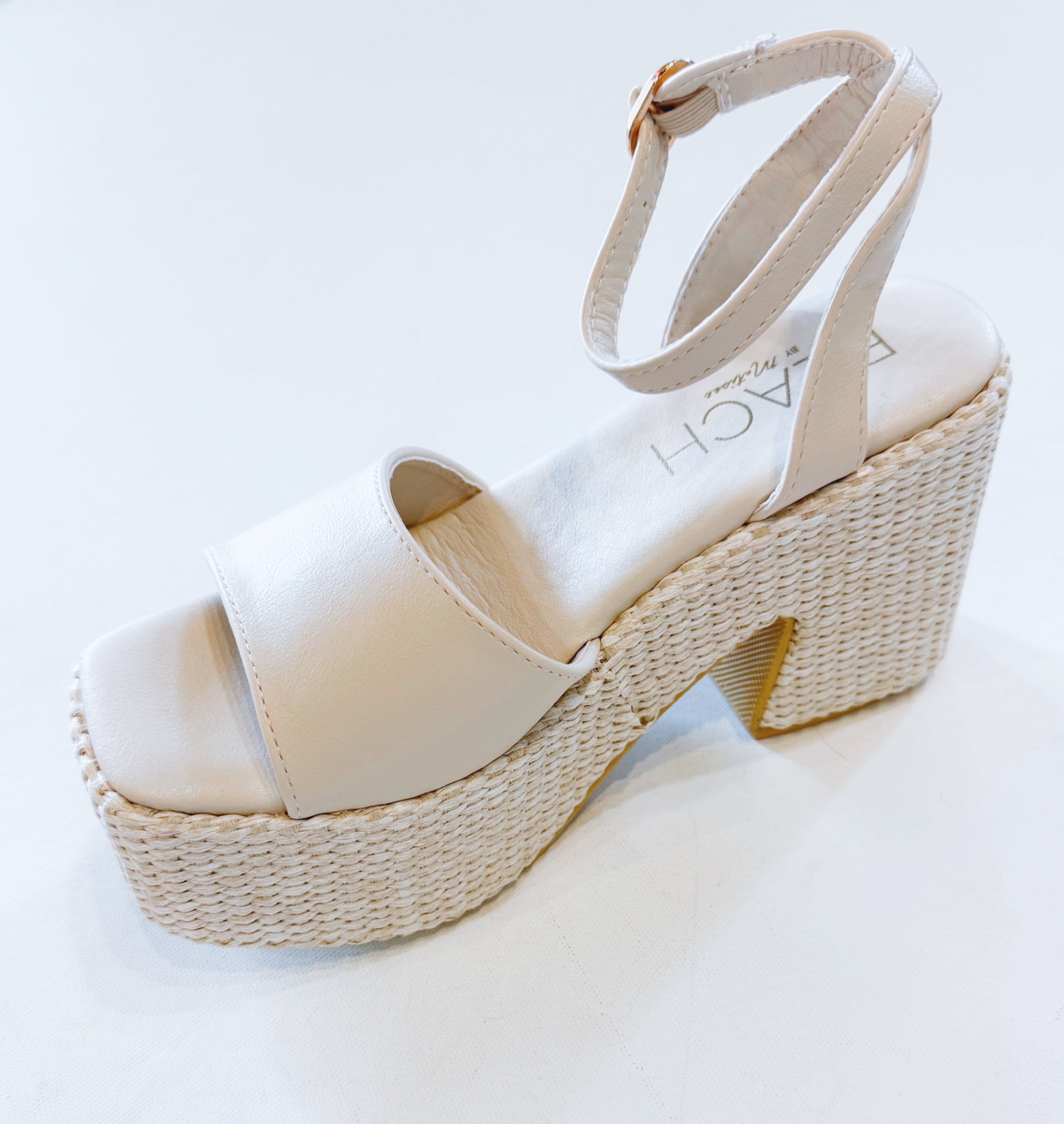 ARDEN SUMMER PLATFORM
