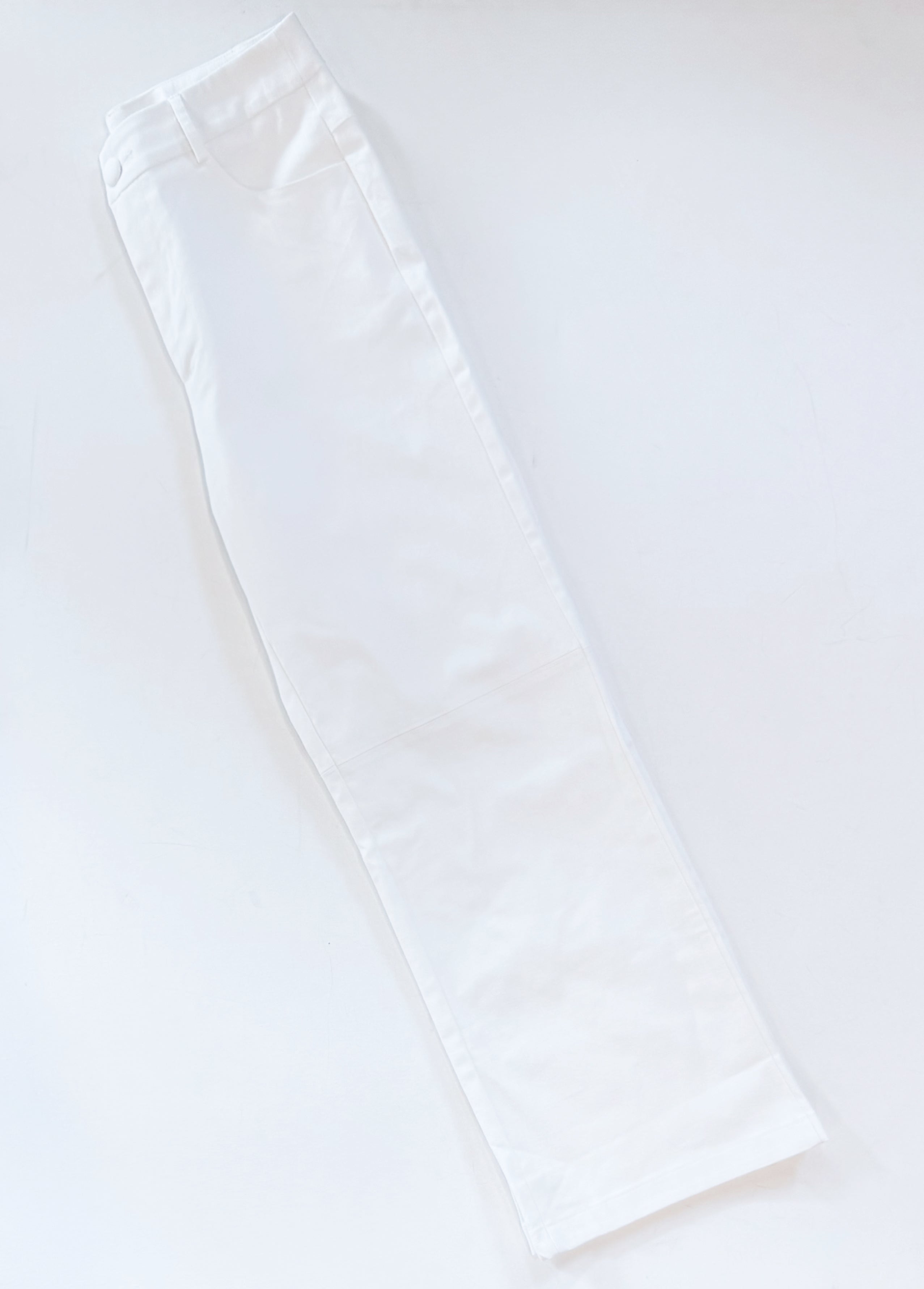 BARELY FLARE ANKLE PANT