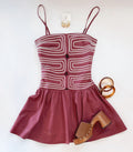 TOP STITCH CUTOUT DRESS (WINE)