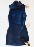 SO CLASSIC BACKLESS DRESS