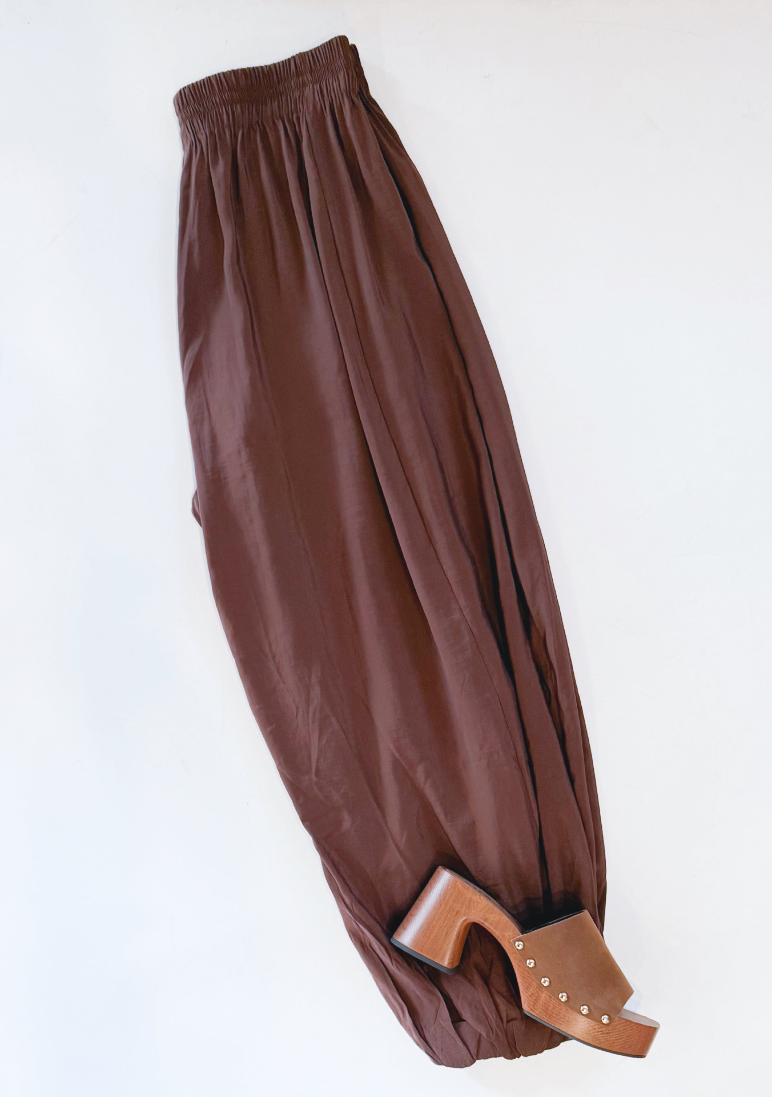 NILE SILKY JOGGER (CHOCOLATE)