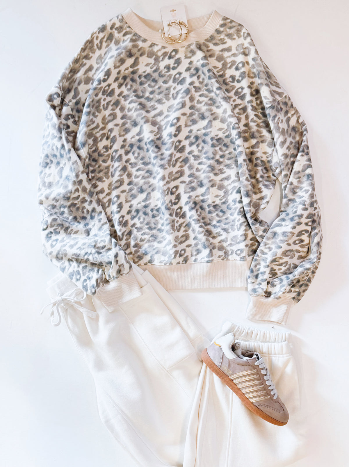 SNOW LEOPARD LOUNGE SET